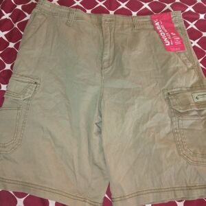 UNIONBAY Men's Tan Cargo Shorts